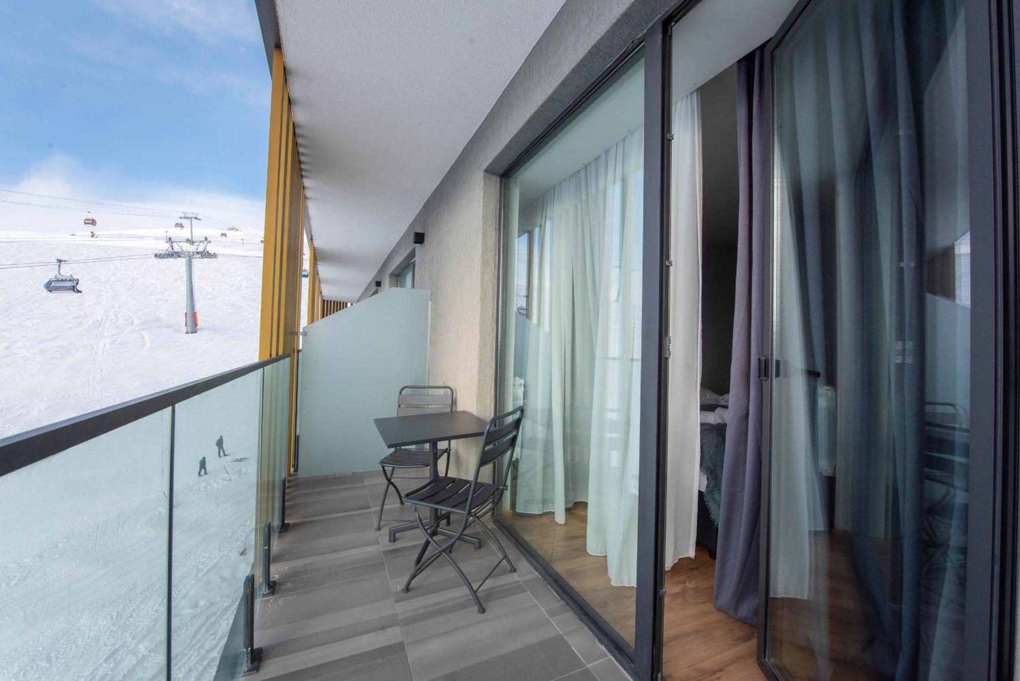 Gudauri Atrium Aparthotel Exterior foto